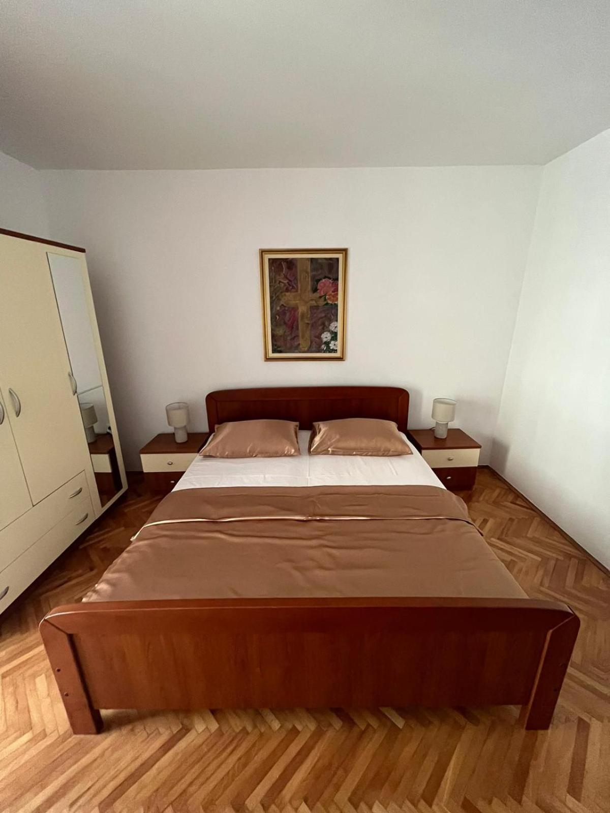 Mucic Apartments Макарска Экстерьер фото