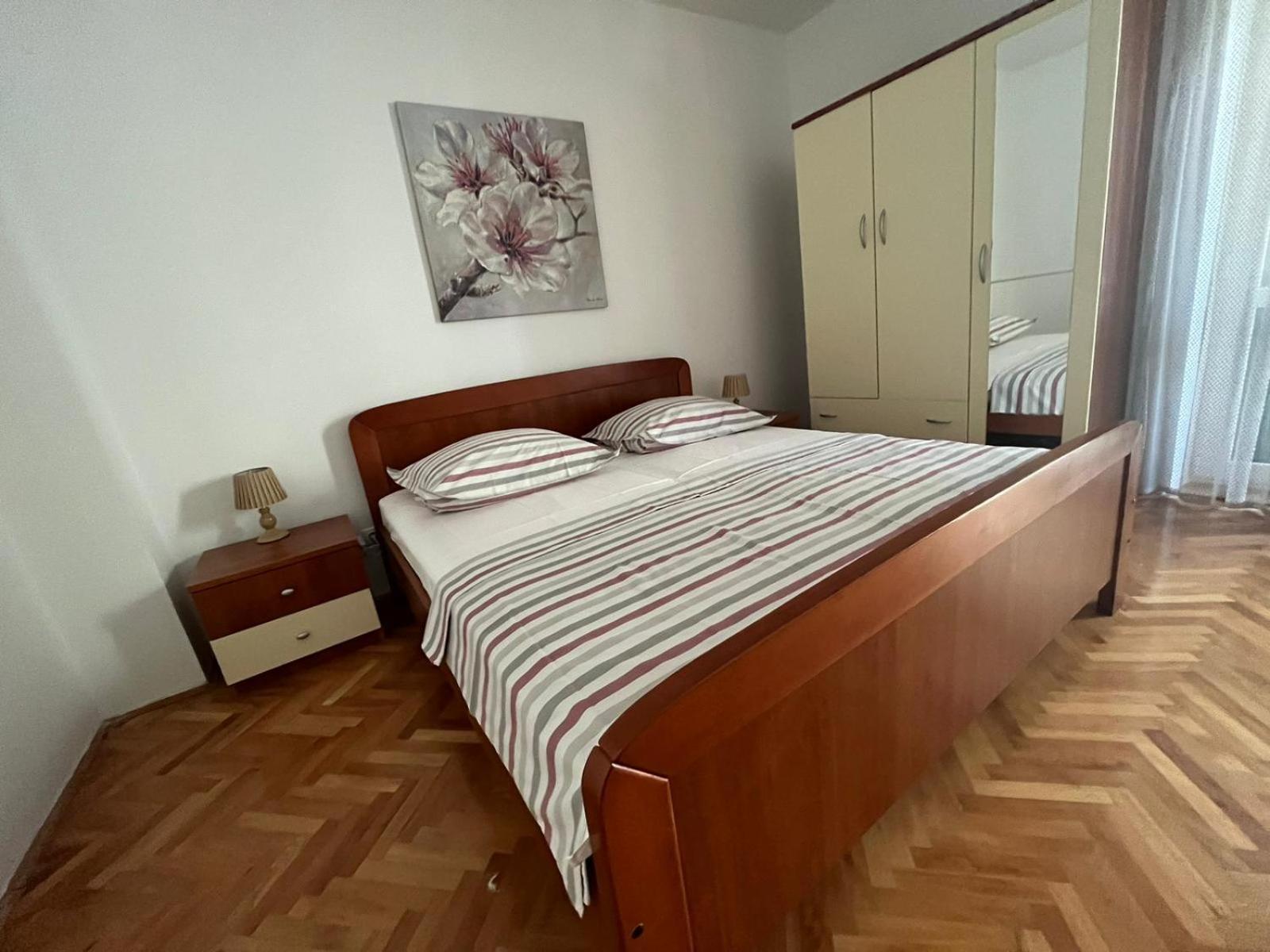Mucic Apartments Макарска Экстерьер фото